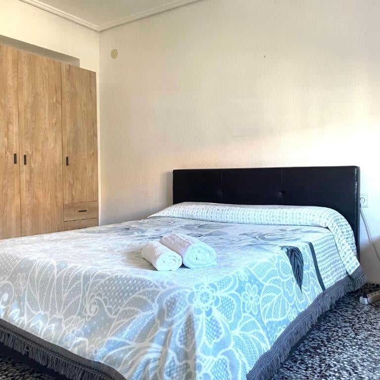 private room in shared apartment Valencia WorkStay Thumbnail