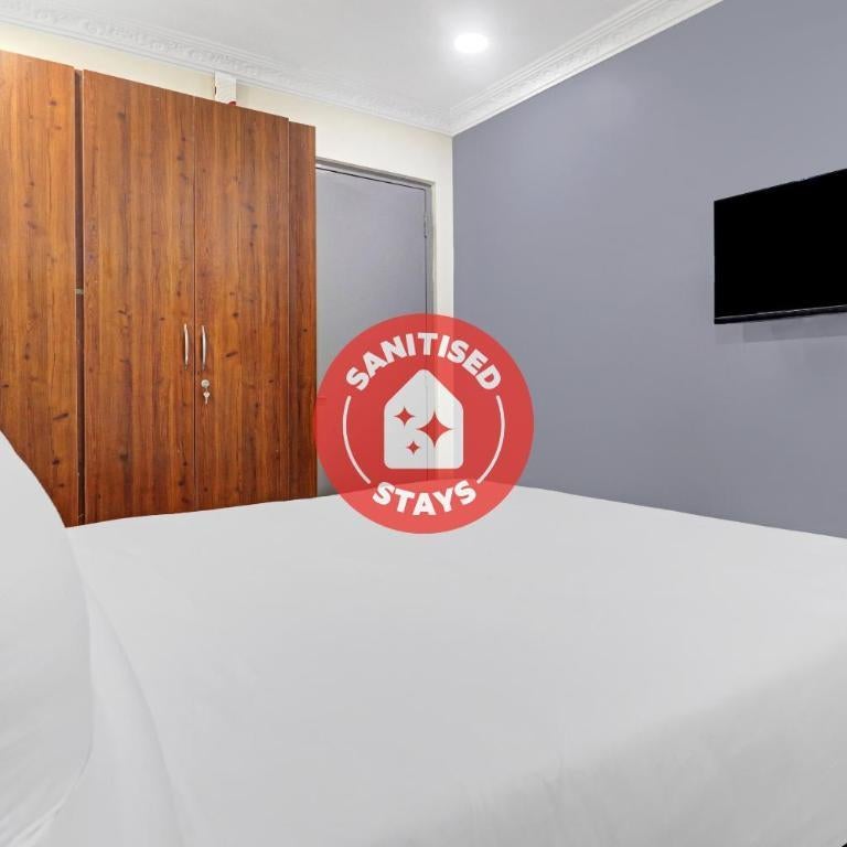 Super Collection O Sahasra Near Kondapur Thumbnail