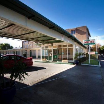 Parkville Motel Thumbnail