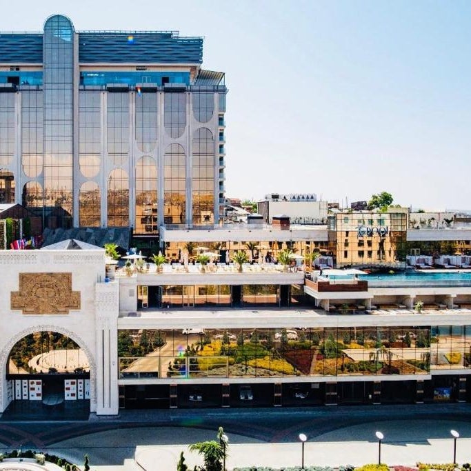 Seven Visions Resort and Places, the Dvin