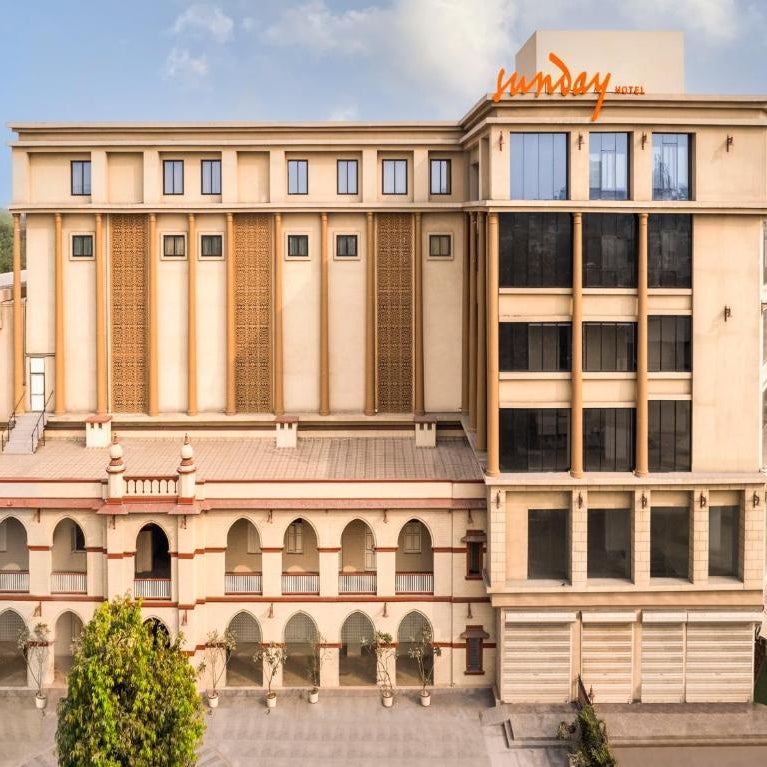 Sunday Hotel by CheckIn Vadodara Thumbnail