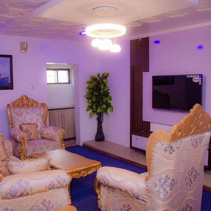 Dee Rocket Hotel & Lounge Thumbnail