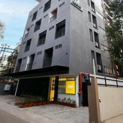 Hotel Banzai Rooms