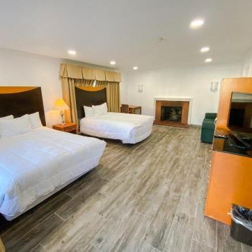 Town and Country Inn Thumbnail