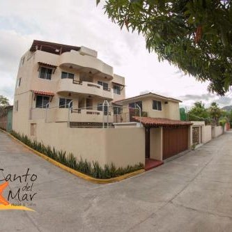 Canto del Mar Hotel - Zihuatanejo - Suites con Cocina Thumbnail