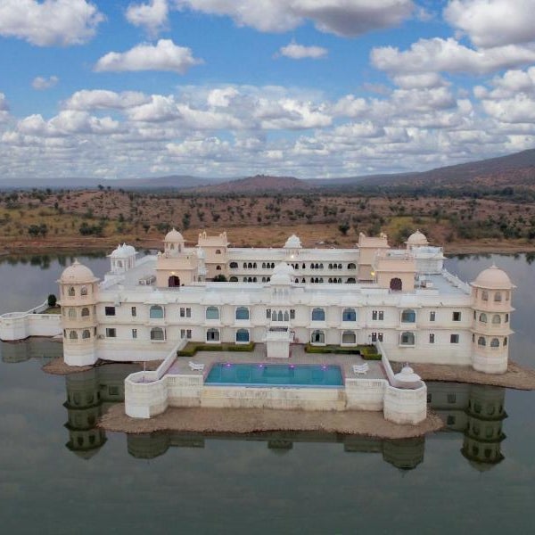 Lake Nahargarh Palace - A Justa Resort