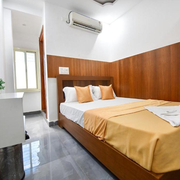 Hotel Surya Lodge Thumbnail