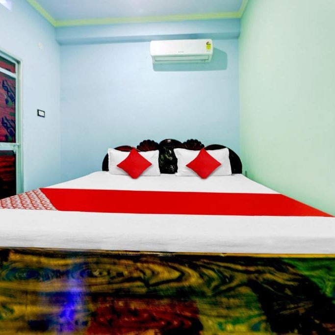 Hotel O Laxmi Marriage Hall Restaurant And Guest House