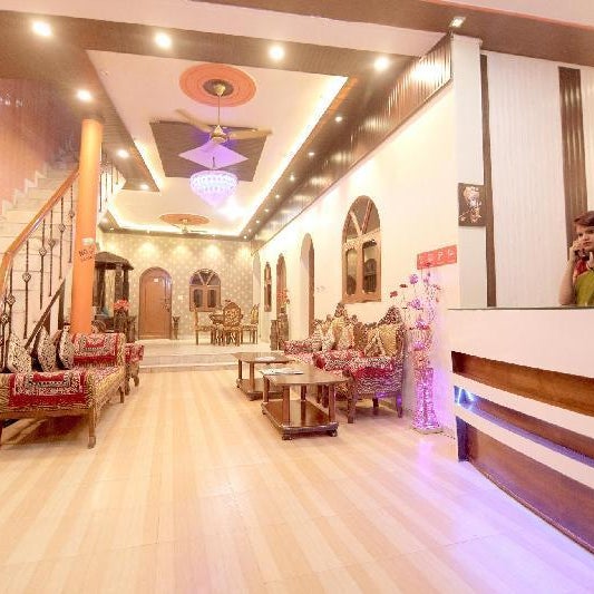 Hotel Rashmi                                                        