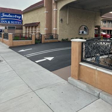 Industry Inn & Suites Thumbnail