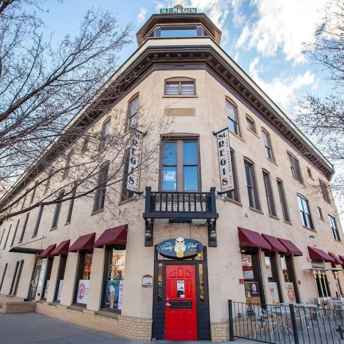 Modern Condo Inside The Historic St Regis Thumbnail