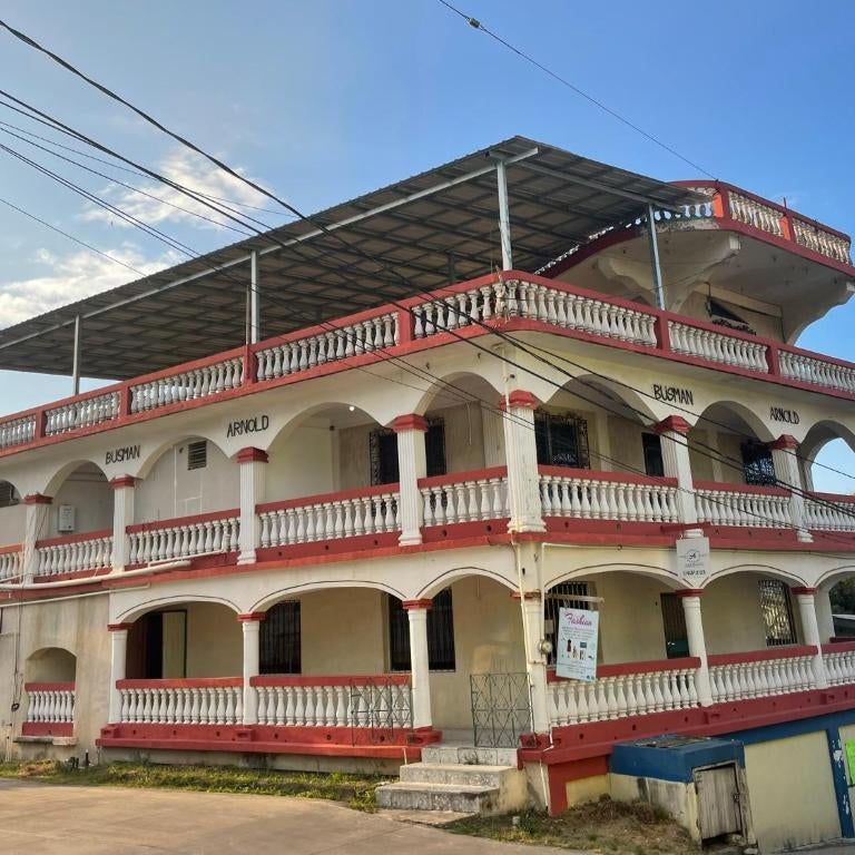 ARNOLD'S GUEST HOUSE Thumbnail