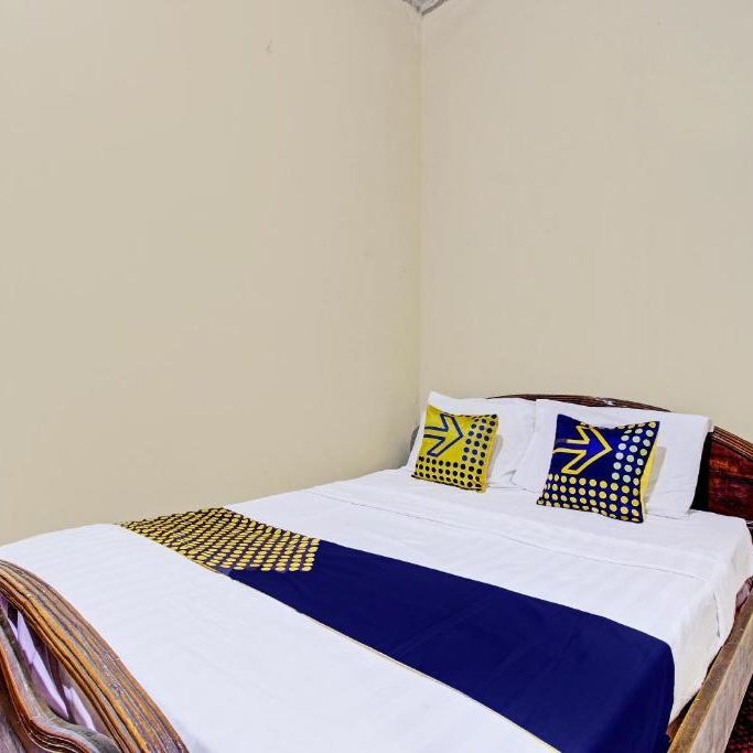 SPOT ON 92188 Ndalem Eyang Guesthouse Syariah