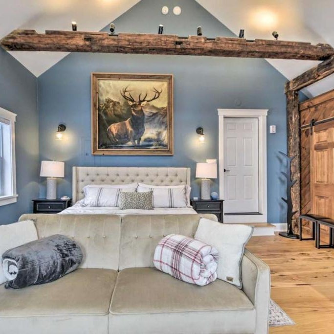 The Lodge - Suite #3 Thumbnail