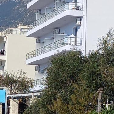Hotel Prinos