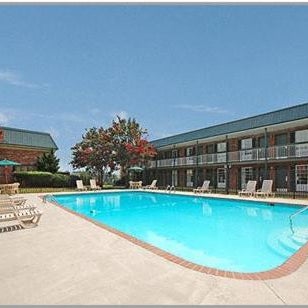 Greenville Inn & Suites Thumbnail