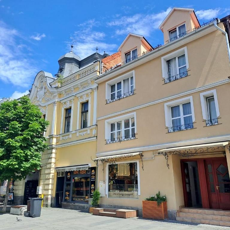 7 Levél Panzió, Ultra Central, Self Check-in, Self-Catering Thumbnail