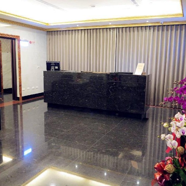 Gold Sand Hotel