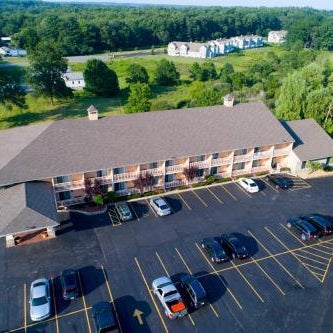Hampton Falls Inn Thumbnail