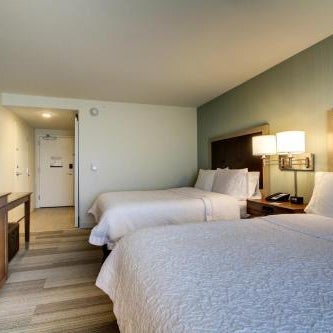 Hampton Inn By Hilton & Suites Milwaukee West Thumbnail