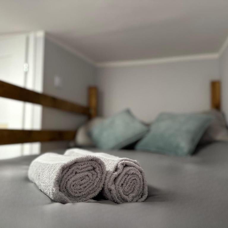 MMRent Valley Room Thumbnail