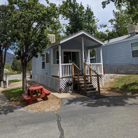 Mountain Gate RV Park and Cottages Thumbnail