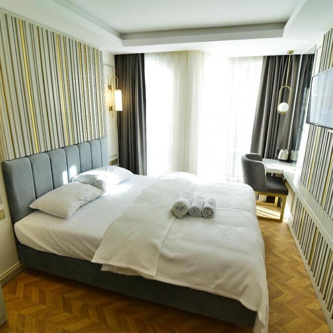 Business Life Hotel Güneşli