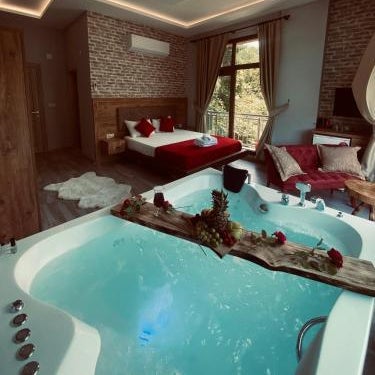 Vadidekal Suite Hotel