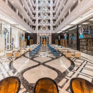 Serenity Queen Hotel