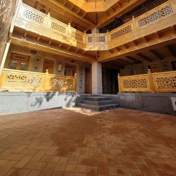 Hanifa Boutique Thumbnail