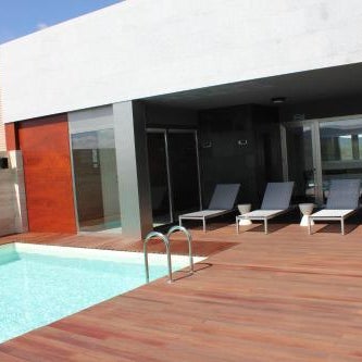 Escuderos Hotel Cruz