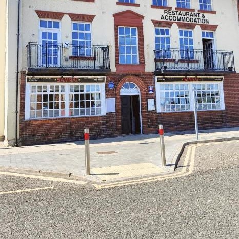 LONDONDERRYS Bar and Accommodation