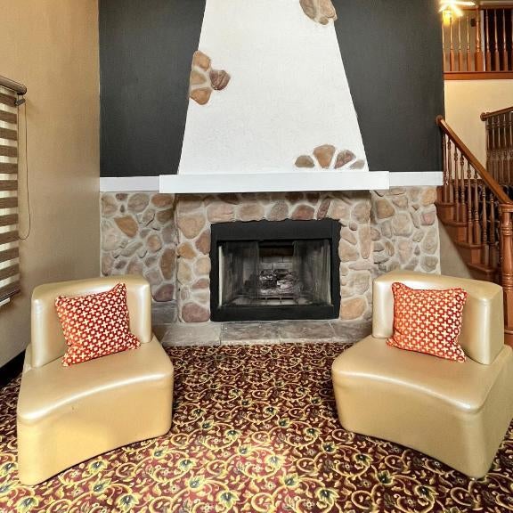 Grandstay Hotel & Suites