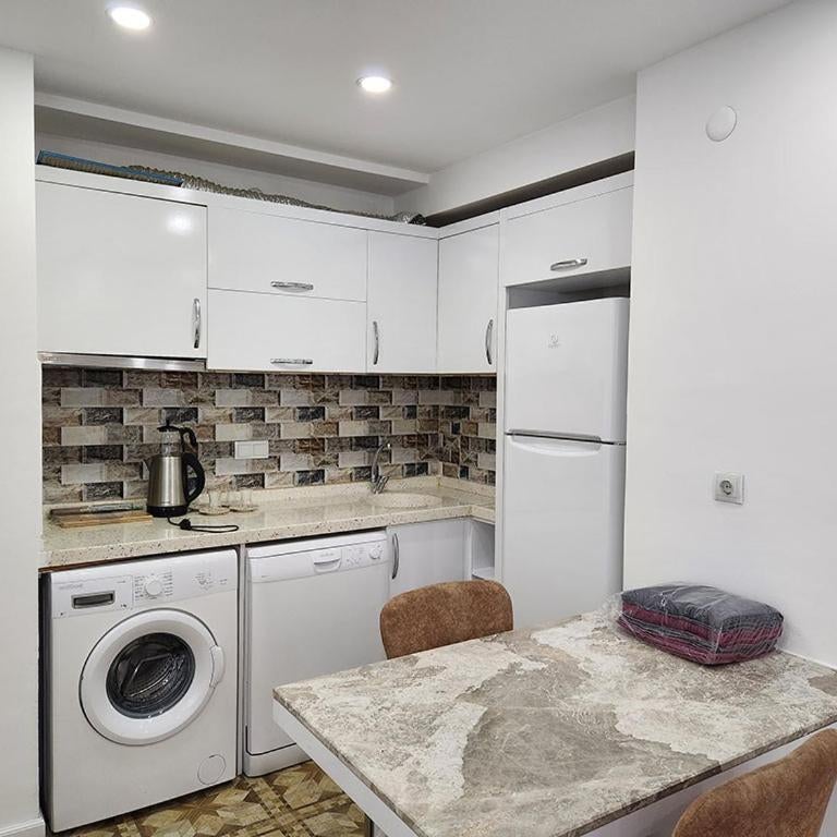 Gardenya Lara Suit Hotel Thumbnail