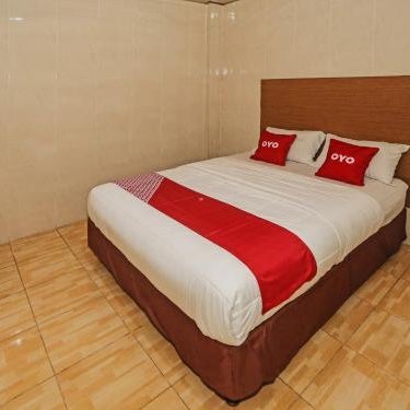 Super OYO 92674 Hotel Ciputat Thumbnail