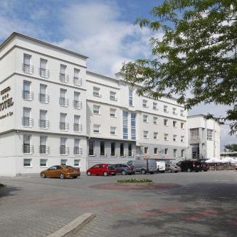 Hotel Iskierka Business & Spa
