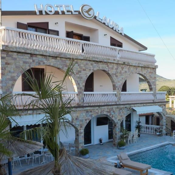 Hotel Laura
