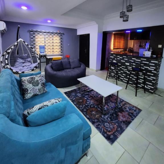 Asfranz Apartment (Luxury One-Bedroom with Private Garden)) Thumbnail