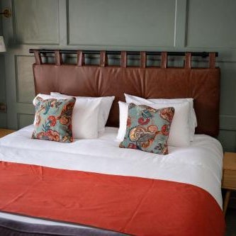 The Royal Inn by Chef & Brewer Collection Thumbnail