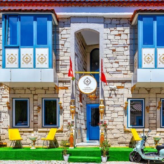 Lamur Hotel