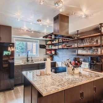 NEW LISTING! Winterpoint 44 condo Thumbnail