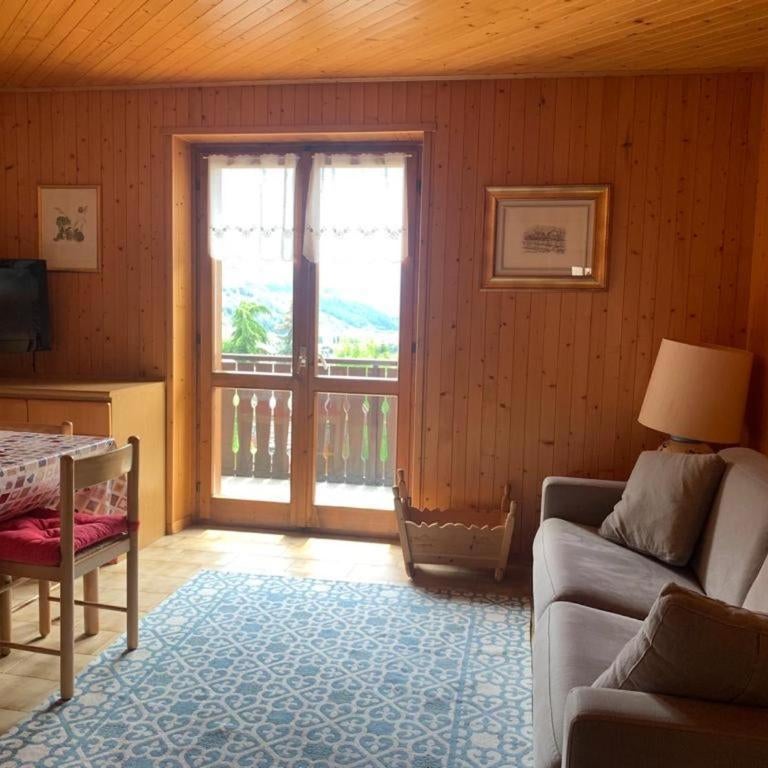 Chalet Holly