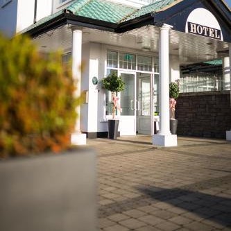 Ivanhoe Inn and Hotel Thumbnail