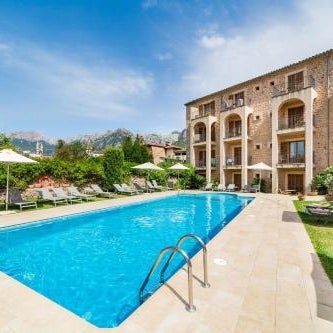Hotel Ca'l Bisbe Thumbnail