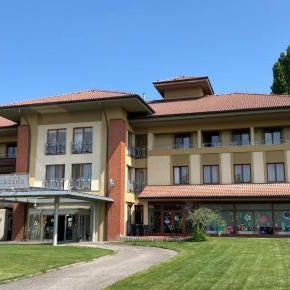 Hotel Legend