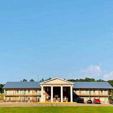 Weston Inn & Suites Thumbnail