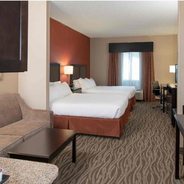 Holiday Inn Express & Suites Muskegon - Grand Haven By IHG Thumbnail