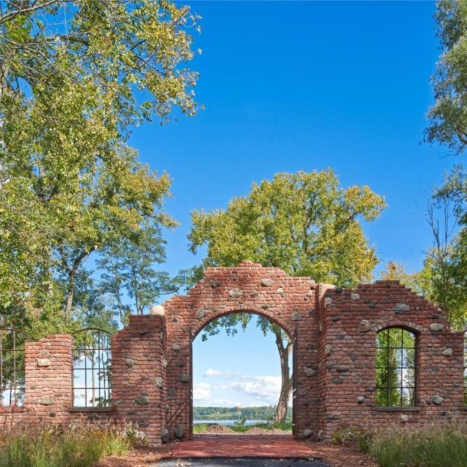 Hutton Brickyards Riverfront Hotel & Venue Thumbnail