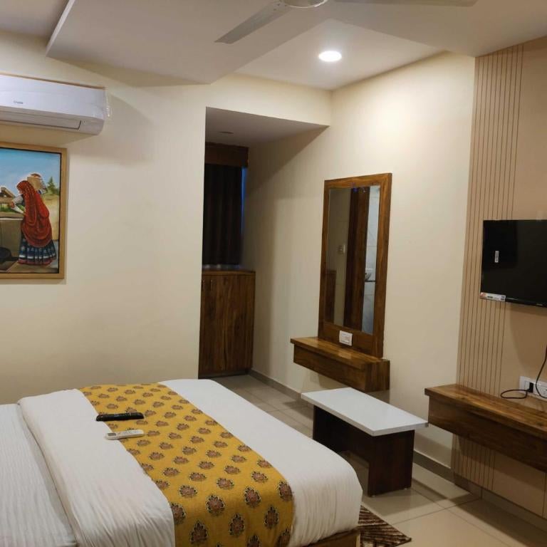 Super Hotel O RR Thumbnail