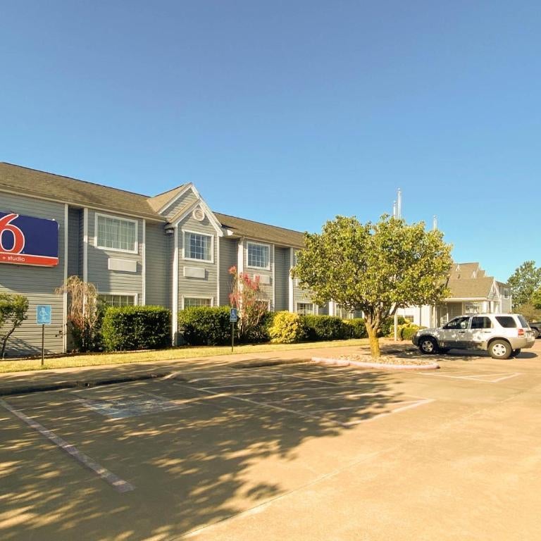 Studio 6 McAlester OK South Thumbnail